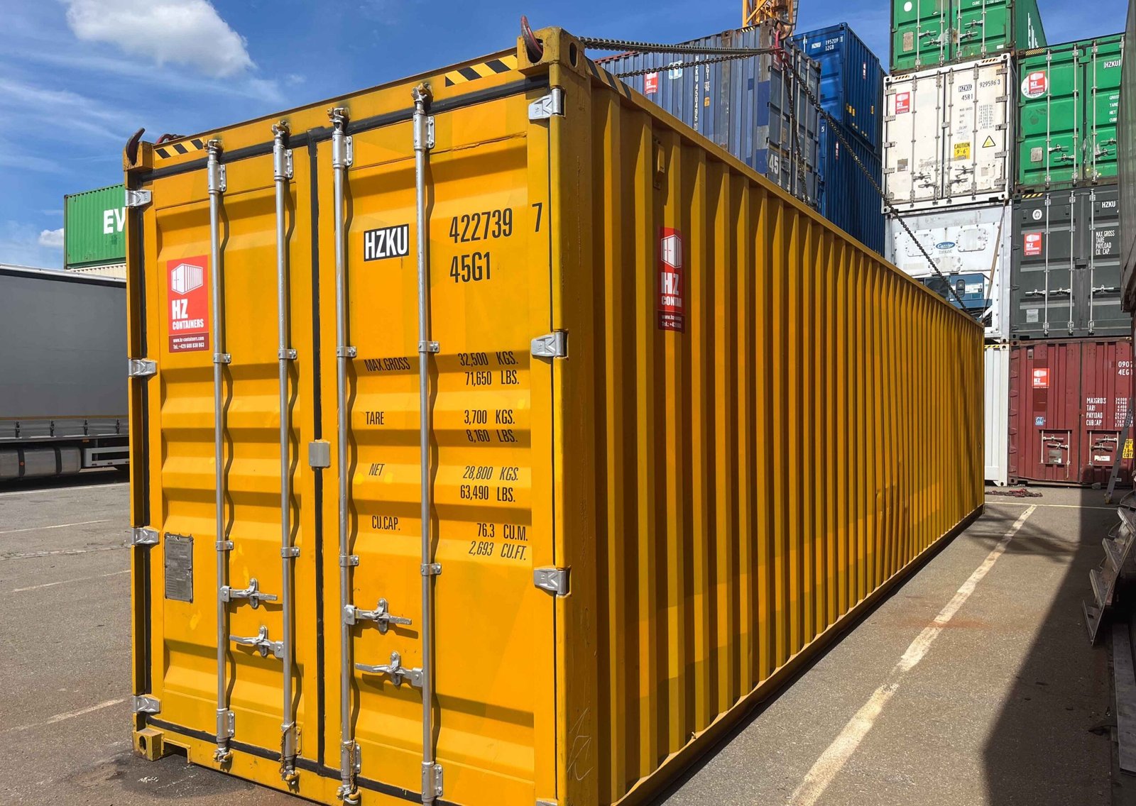 Contenedor marítimo 40′ High Cube IICL – Amarillo, referencia 422 739-7, seminuevo