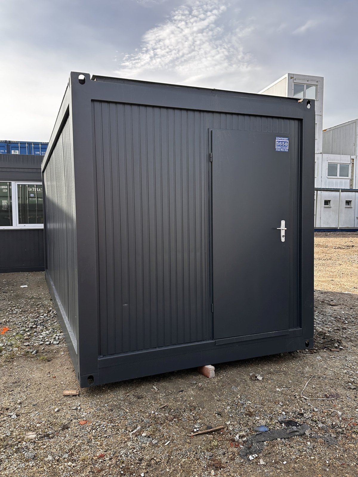 Contenedor de Oficina 2,50 × 6,00 m – Nuevo
