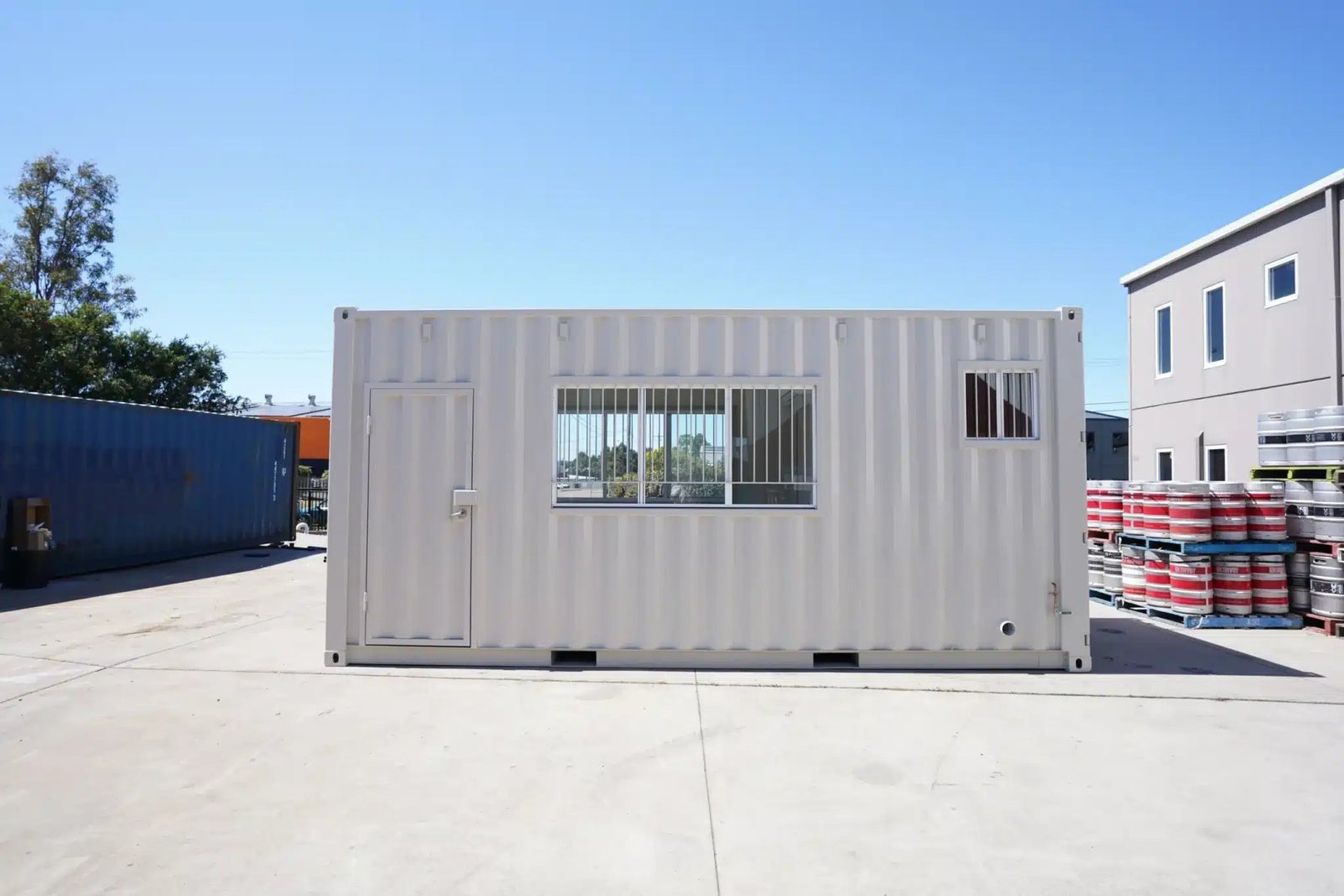 Oficina de Cobro Containerizada 20’ – 6,06 × 2,44 m