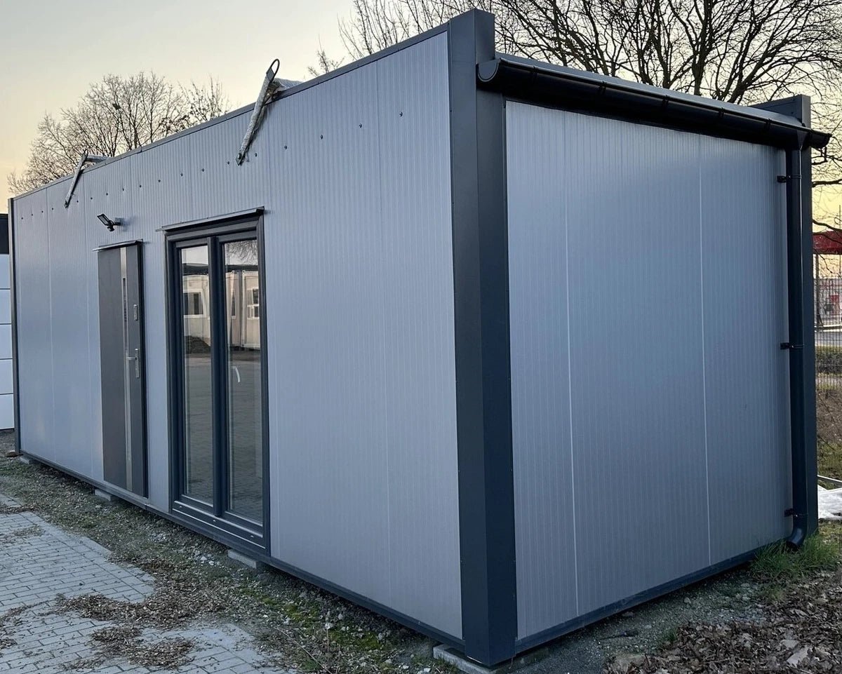 Tiny House 8 × 3 m – Llave en Mano, Alta Gama
